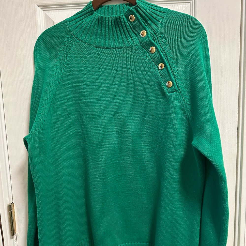 True Kelly green cotton sweater